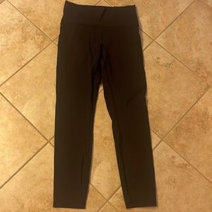 Lululemon Wunder Under Black leggings.